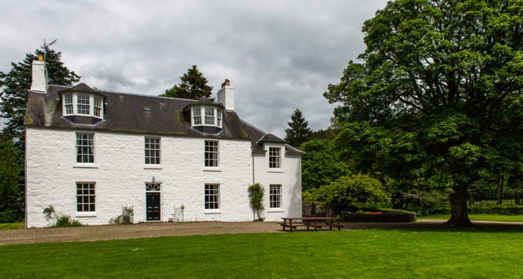 Cray House Luxury Self catering Exclusive use private events scotland