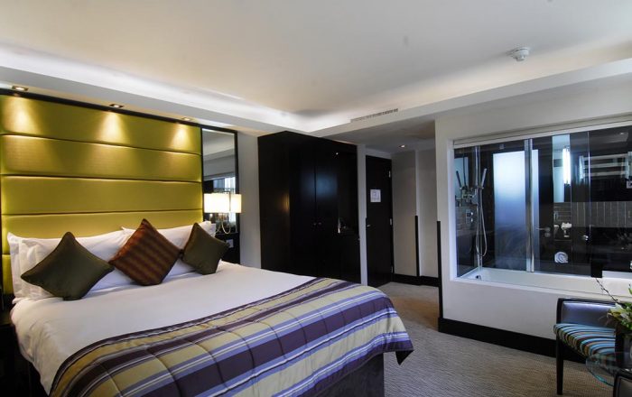 the_montcalm_at_the_brewery_london_city_luxury bedroom 08