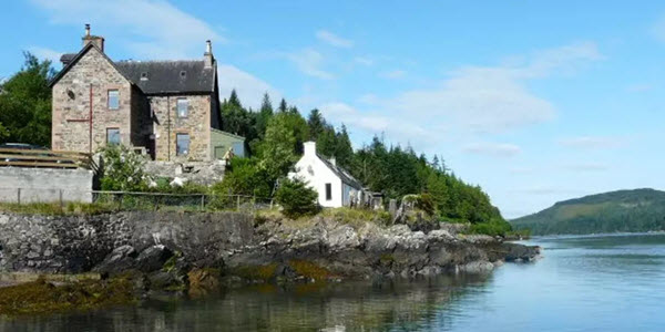 Stationmasters House